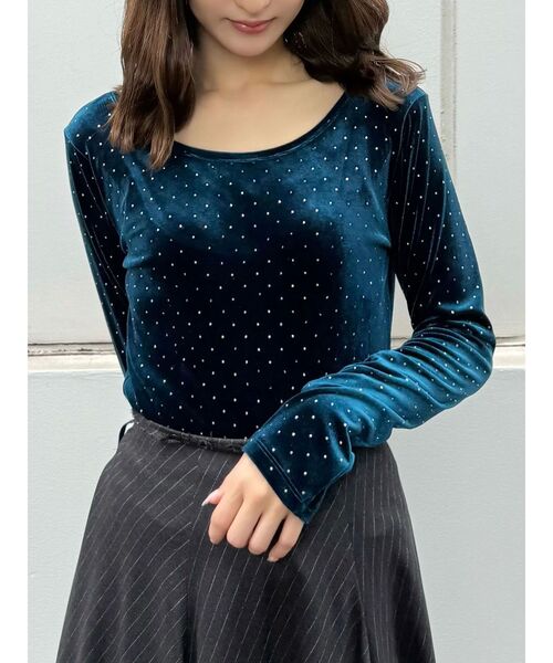 OUNNOUN（オウンノウン）の「【OUNNOUN】シャイニーベロアトップス（Tシャツ/カットソー・レディース・ブルー/ブラック/アイボリー・FREE）」の17枚目の写真