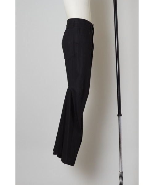 セール】ORDINARY CITY CURTAIN LEGS（デニムパンツ）｜SHINYAKOZUKA