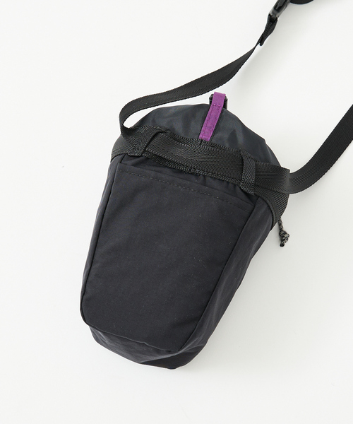 WILD THINGS（ワイルドシングス）の「【WILD THINGS/ワイルドシングス】DELFY CHALK BAG/WTチョークバッグ/ショルダー/ユニセックス【WEB限定】（ボディバッグ/ウエストポーチ・メンズ・ブラック・フリー）」の5枚目の写真