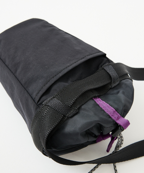 WILD THINGS（ワイルドシングス）の「【WILD THINGS/ワイルドシングス】DELFY CHALK BAG/WTチョークバッグ/ショルダー/ユニセックス【WEB限定】（ボディバッグ/ウエストポーチ・メンズ・ブラック・フリー）」の6枚目の写真