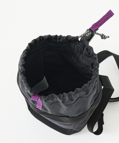 WILD THINGS（ワイルドシングス）の「【WILD THINGS/ワイルドシングス】DELFY CHALK BAG/WTチョークバッグ/ショルダー/ユニセックス【WEB限定】（ボディバッグ/ウエストポーチ・メンズ・ブラック・フリー）」の7枚目の写真