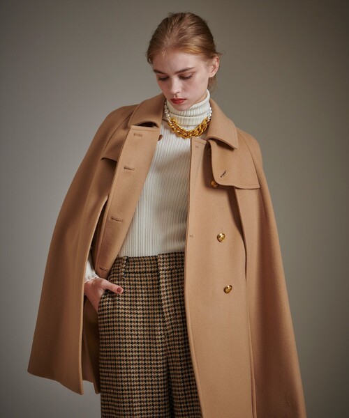 LOULOU WILLOUGHBY(ルルウィルビー)の「【LOULOU WILLOUGHBY】シャルムビーバーケープコート(チェスターコート・レディース・ネイビー/キャメル/ホワイト/ブルー/サックスブルー・2)」の20枚目の写真