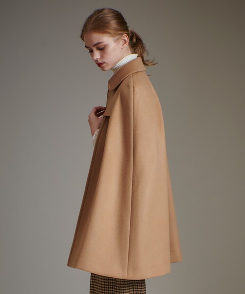 LOULOU WILLOUGHBY(ルルウィルビー)の「【LOULOU WILLOUGHBY】シャルムビーバーケープコート(チェスターコート・レディース・ネイビー/キャメル/ホワイト/ブルー/サックスブルー・2)」の21枚目の写真