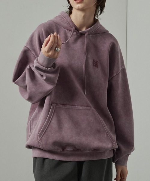 Alfred Alex(アルフレッドアレックス)の「【Alfred Alex】ヴィンテージ加工ケミカルウォッシュ ワンポイント刺繍 ダンボールプルオーバーパーカー【セットアップ対応】(パーカー・メンズ・ワイン/ブラック/グレー/ネイビー・L/M)」の4枚目の写真