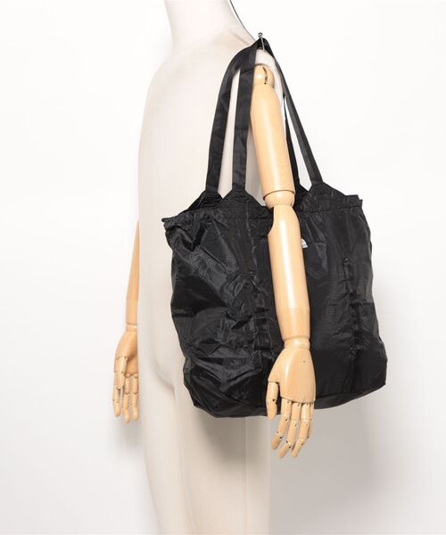 THE NORTH FACE(ザノースフェイス)の「【THE NORTH FACE/ザ ノースフェイス】MAYFLY TOTE(トートバッグ・メンズ・ブラック・FREE)」の3枚目の写真