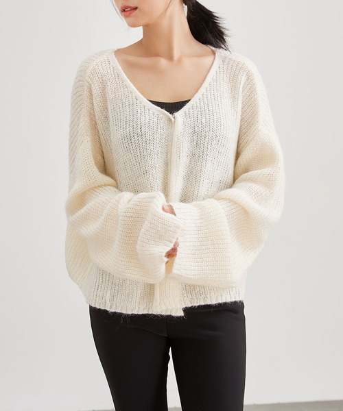 Lace Ladies(レースレディース)の「Vネック ワンボタン ショート ニット カーディガン(カーディガン/ボレロ・レディース・グレー/アイボリー/ピンク・FREE)」の12枚目の写真