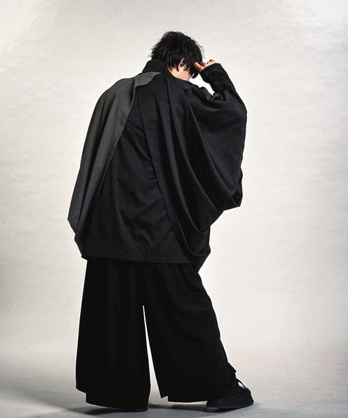 NO ID.（ノーアイディ）の「【NO ID.】Multi-Way Layered Cocoon Coat / マルチ ウェイ レイヤード コクーン コート（その他アウター・メンズ・その他23/ブラック/グレー・ONE SIZE）」の18枚目の写真