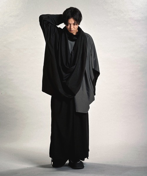 NO ID.（ノーアイディ）の「【NO ID.】Multi-Way Layered Cocoon Coat / マルチ ウェイ レイヤード コクーン コート（その他アウター・メンズ・その他23/ブラック/グレー・ONE SIZE）」の12枚目の写真