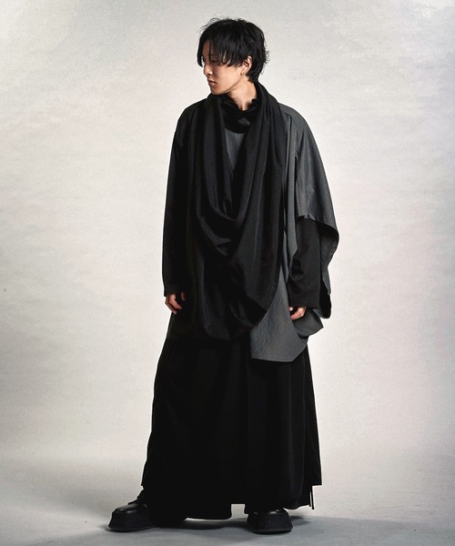 NO ID.（ノーアイディ）の「【NO ID.】Multi-Way Layered Cocoon Coat / マルチ ウェイ レイヤード コクーン コート（その他アウター・メンズ・その他23/ブラック/グレー・ONE SIZE）」の9枚目の写真