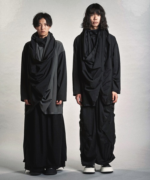 NO ID.（ノーアイディ）の「【NO ID.】Multi-Way Layered Cocoon Coat / マルチ ウェイ レイヤード コクーン コート（その他アウター・メンズ・その他23/ブラック/グレー・ONE SIZE）」の6枚目の写真