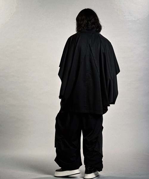 NO ID.（ノーアイディ）の「【NO ID.】Multi-Way Layered Cocoon Coat / マルチ ウェイ レイヤード コクーン コート（その他アウター・メンズ・その他23/ブラック/グレー・ONE SIZE）」の20枚目の写真