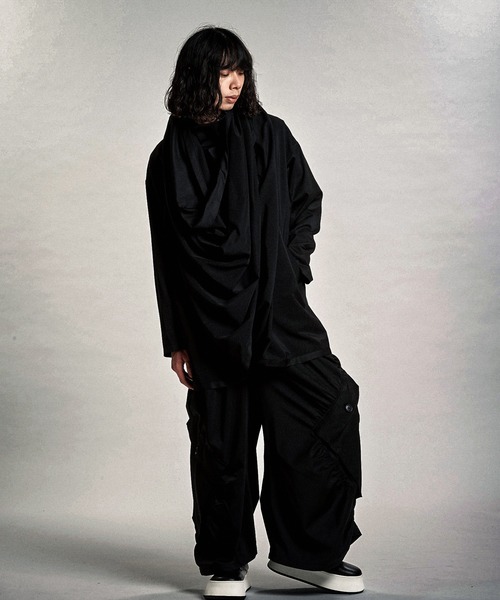 NO ID.（ノーアイディ）の「【NO ID.】Multi-Way Layered Cocoon Coat / マルチ ウェイ レイヤード コクーン コート（その他アウター・メンズ・その他23/ブラック/グレー・ONE SIZE）」の22枚目の写真