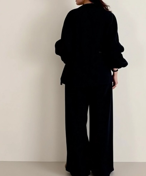 cammie(キャミー)の「ボリュームスリーブニット×パンツセットアップ(サロペット/オーバーオール・レディース・ブラック/ブラウン/ベージュ・F)」の5枚目の写真