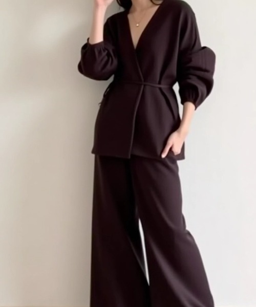 cammie(キャミー)の「ボリュームスリーブニット×パンツセットアップ(サロペット/オーバーオール・レディース・ブラック/ブラウン/ベージュ・F)」の12枚目の写真