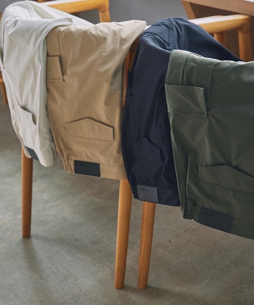 THE CRAFT CREW PRODUCTS（ザクラフトクループロダクツ）の「マルチファンクショナル ドローコード ストレッチワイドストレートカーゴパンツ / クイックドライ・イージーケア【THE C RAFT CREW PRODUCTS】（カーゴパンツ・メンズ・ベージュ/アイボリー/カーキ/ブラック・L/M/S）」の6枚目の写真
