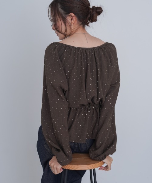 Bab（バブ）の「ドットウエストシャーリングブラウス（シャツ/ブラウス・レディース・ブラック/ブラウン/アイボリー・M）」の10枚目の写真