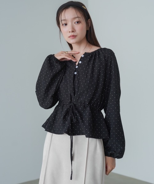 Bab（バブ）の「ドットウエストシャーリングブラウス（シャツ/ブラウス・レディース・ブラック/ブラウン/アイボリー・M）」の5枚目の写真