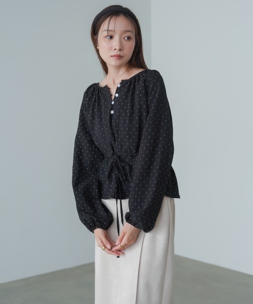 Bab（バブ）の「ドットウエストシャーリングブラウス（シャツ/ブラウス・レディース・ブラック/ブラウン/アイボリー・M）」の15枚目の写真