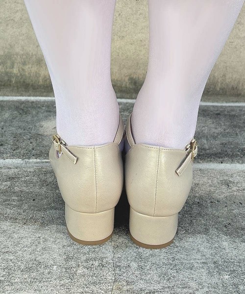 an another angelus(アンアナザーアンジェラス)の「刺繍入りクロスストラップパンプス/fint フィント(パンプス・レディース・アイボリー/ブルーグリーン/ブラック・S/M/L)」の7枚目の写真