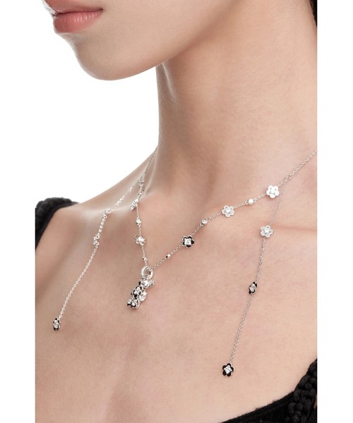 YVMIN(イヴミン)の「GEMSTONE PATCH UP MINI BEAR PENDANT NECKLACE(ネックレス・レディース・シルバー・OS)」の3枚目の写真