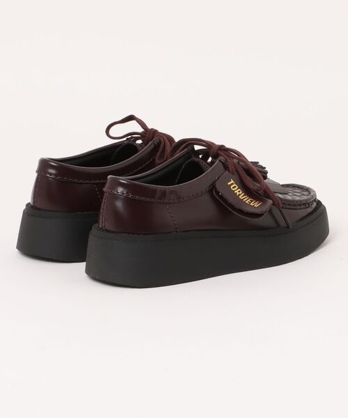 Clarks(クラークス)の「Clarks クラークス TORVIEW W キルトタッセルシューズ(トービューW) 26184948 パープルグレープレザー(モカシン/デッキシューズ・レディース・ブラウン・22.5cm/23.0cm/23.5cm/24.0cm/24.5cm)」の2枚目の写真