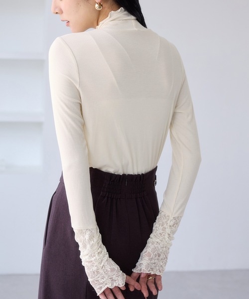 VIS（ビス）の「袖クシュクシュハイネックテレコインナープルオーバー/静電気防止・イージーケア（Tシャツ/カットソー・レディース・オフホワイト/ブラック/サックスブルー/グレー・FREE）」の20枚目の写真