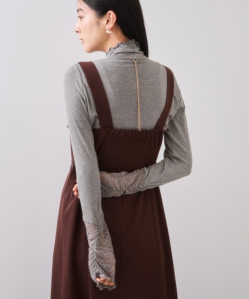 VIS（ビス）の「袖クシュクシュハイネックテレコインナープルオーバー/静電気防止・イージーケア（Tシャツ/カットソー・レディース・オフホワイト/ブラック/サックスブルー/グレー・FREE）」の12枚目の写真