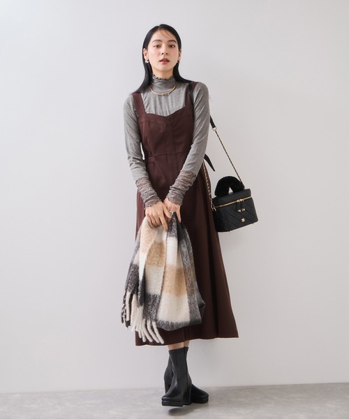 VIS（ビス）の「袖クシュクシュハイネックテレコインナープルオーバー/静電気防止・イージーケア（Tシャツ/カットソー・レディース・オフホワイト/ブラック/サックスブルー/グレー・FREE）」の11枚目の写真