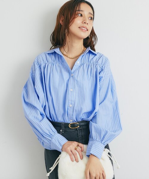un dix cors（アンディコール）の「《デイリーに活躍◎》ギャザーストライプシャツ（シャツ/ブラウス・レディース・アイボリー/ブルー・FREE）」の2枚目の写真