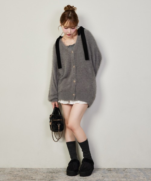 one after another NICE CLAUP(ワンアフターアナザーナイスクラップ)の「肩リボンシャーリングトップス(Tシャツ/カットソー・レディース・チャコールグレー/オフホワイト/アイボリー・FREE)」の15枚目の写真