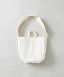 quadro（クオドロ）の「リサイクルナイロンタッサーラウンド2wayトート（トートバッグ）」