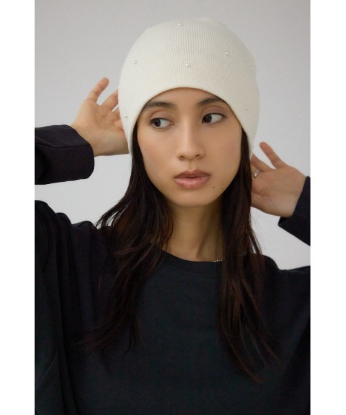 AZUL by moussy（アズールバイマウジー）の「デコラティブリブニットビーニー（ニットキャップ/ビーニー・レディース・アイボリー/ブラック/グレー・FREE）」の4枚目の写真
