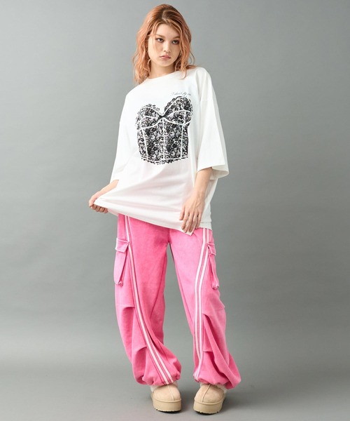 ANAP(アナップ)の「レース ビスチェ プリント 7分袖 オーバーサイズ ロンT(Tシャツ/カットソー・レディース・オフホワイト/ダークアッシュ・F)」の6枚目の写真