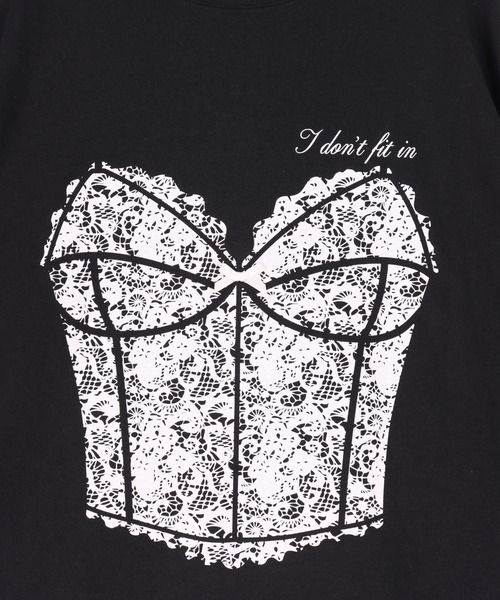 ANAP(アナップ)の「レース ビスチェ プリント 7分袖 オーバーサイズ ロンT(Tシャツ/カットソー・レディース・オフホワイト/ダークアッシュ・F)」の15枚目の写真