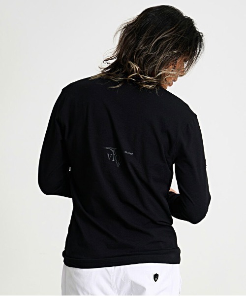 VIOLA(ヴィオラ)の「『VIOLA rumore/ヴィオラ ルモーレ』ロゴプリント入りクルーネック長袖カットソー(Tシャツ/カットソー・メンズ・ブラック/ホワイト/ホワイト×シルバー・M/XL/L)」の12枚目の写真