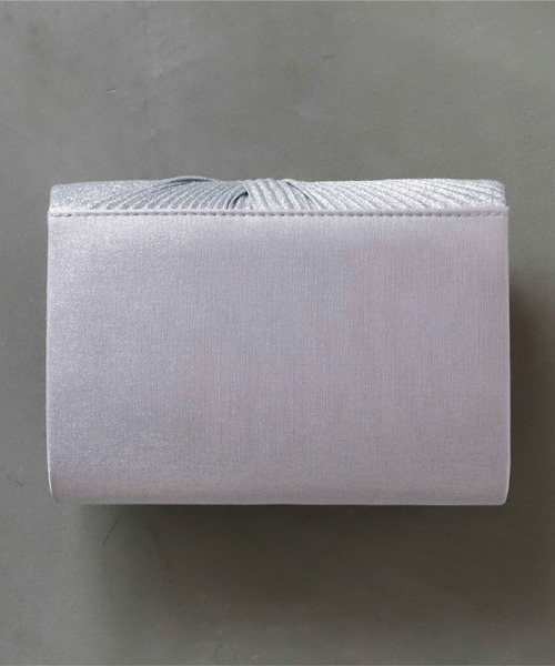 Cupid Heart（キューピッドハート）の「【Cupid Heart】結婚式用！ノットラメプリーツサテンクラッチバッグ（クラッチバッグ・レディース・ブラック/ベージュ/シルバー・MEDIUM）」の9枚目の写真