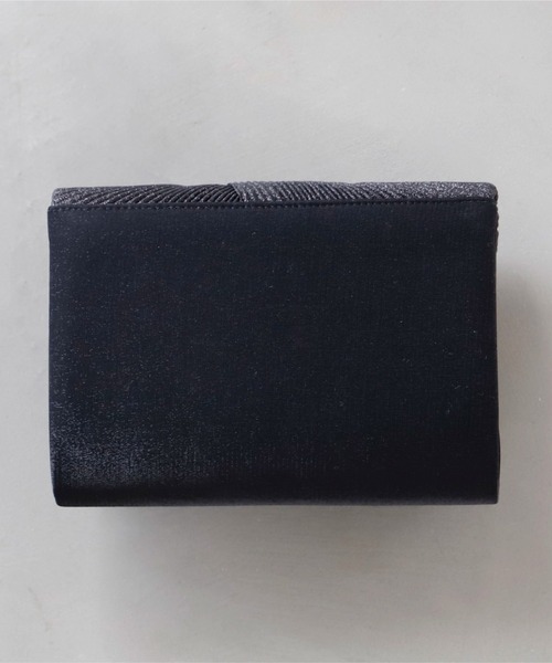 Cupid Heart（キューピッドハート）の「【Cupid Heart】結婚式用！ノットラメプリーツサテンクラッチバッグ（クラッチバッグ・レディース・ブラック/ベージュ/シルバー・MEDIUM）」の10枚目の写真