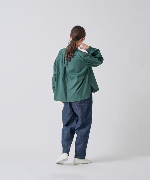 Kelen(ケレン)の「「KELEN / ケレン」タックデザインブラウス(シャツ/ブラウス・レディース・ブラック/グレー/オフホワイト/グリーン・S/M)」の13枚目の写真
