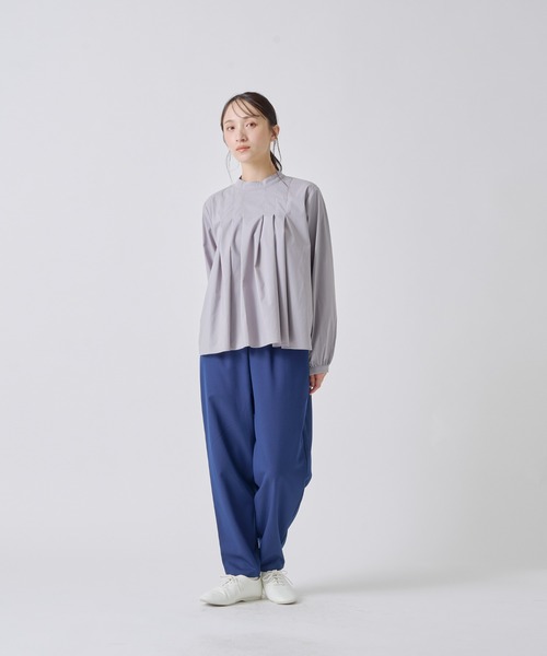 Kelen(ケレン)の「「KELEN / ケレン」タックデザインブラウス(シャツ/ブラウス・レディース・ブラック/グレー/オフホワイト/グリーン・S/M)」の19枚目の写真