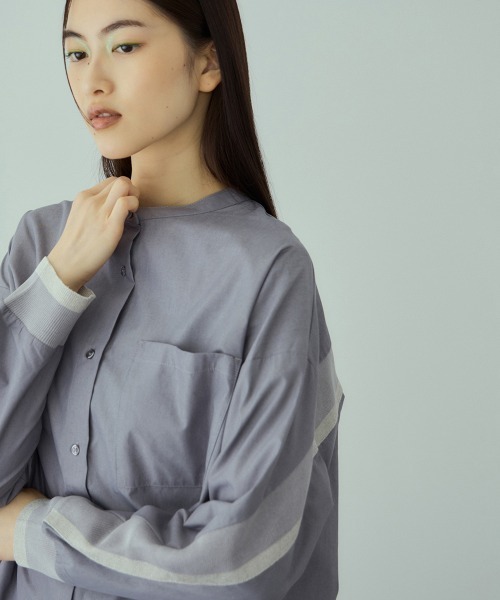 VICKY（ビッキー）の「バックヨークラインバンドカラーブラウス≪手洗い可能≫（シャツ/ブラウス・レディース・ホワイト系その他/ライトグレー/オフホワイト/ブラウン系その他・M）」の22枚目の写真