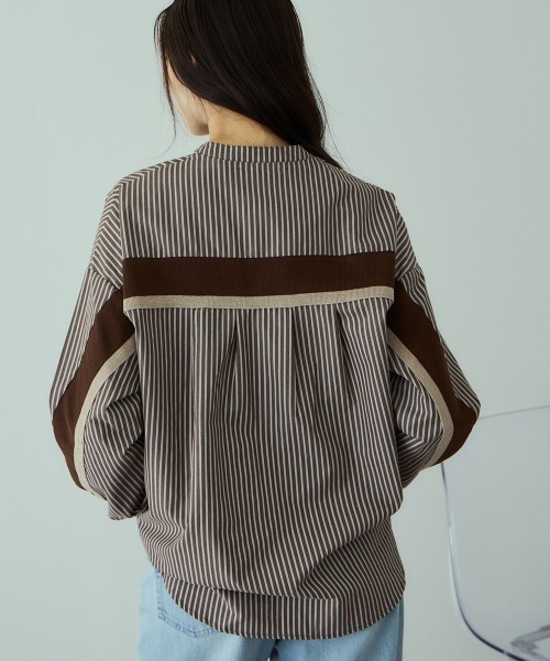 VICKY（ビッキー）の「バックヨークラインバンドカラーブラウス≪手洗い可能≫（シャツ/ブラウス・レディース・ホワイト系その他/ライトグレー/オフホワイト/ブラウン系その他・M）」の11枚目の写真