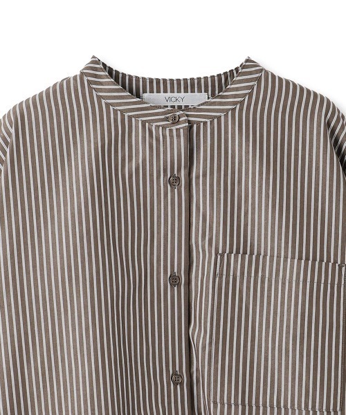 VICKY（ビッキー）の「バックヨークラインバンドカラーブラウス≪手洗い可能≫（シャツ/ブラウス・レディース・ホワイト系その他/ライトグレー/オフホワイト/ブラウン系その他・M）」の7枚目の写真