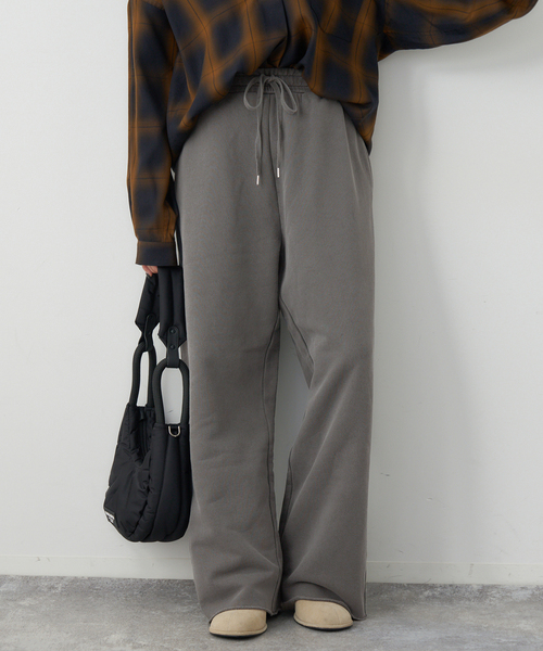 JOURNAL STANDARD（ジャーナルスタンダード）の「ピグメントギャザーパンツ（スウェットパンツ・レディース・ブラック系その他/ブラウン・FREE）」の11枚目の写真