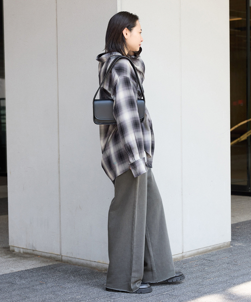 JOURNAL STANDARD（ジャーナルスタンダード）の「ピグメントギャザーパンツ（スウェットパンツ・レディース・ブラック系その他/ブラウン・FREE）」の13枚目の写真