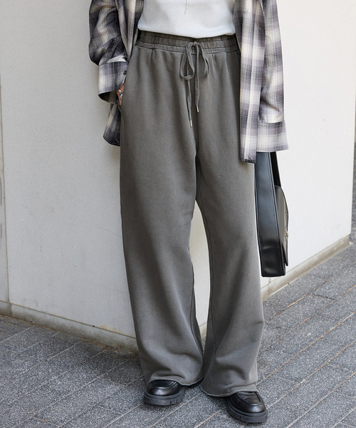 JOURNAL STANDARD（ジャーナルスタンダード）の「ピグメントギャザーパンツ（スウェットパンツ・レディース・ブラック系その他/ブラウン・FREE）」の15枚目の写真