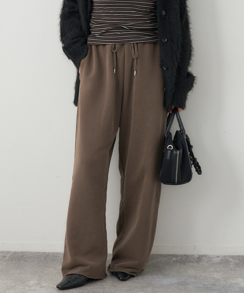 JOURNAL STANDARD（ジャーナルスタンダード）の「ピグメントギャザーパンツ（スウェットパンツ・レディース・ブラック系その他/ブラウン・FREE）」の22枚目の写真