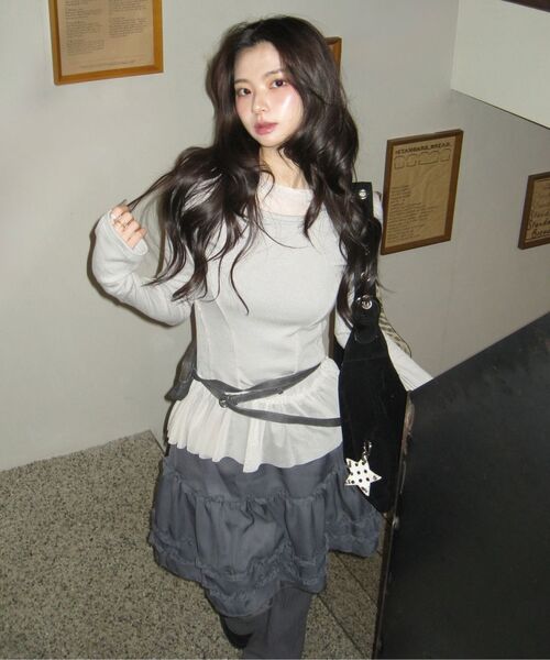 FLAREUP（フレアアップ）の「Layered Lace Frill Long Sleeve (FL-137_Gray)（Tシャツ/カットソー・レディース・グレー/ブラック/クリーム・OS）」の17枚目の写真