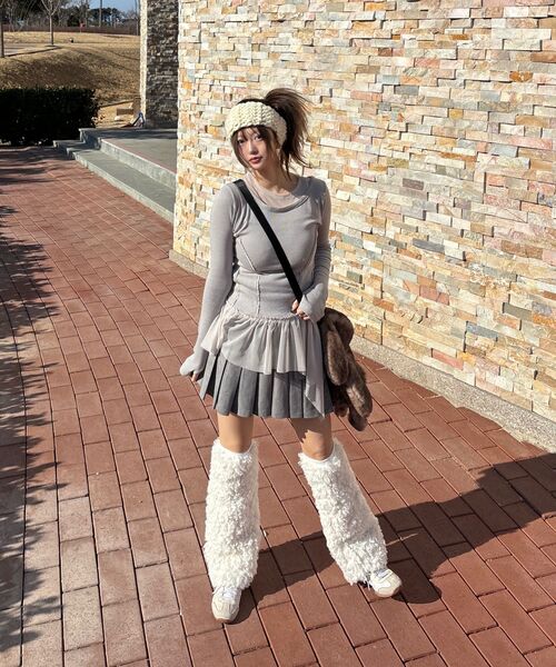 FLAREUP（フレアアップ）の「Layered Lace Frill Long Sleeve (FL-137_Gray)（Tシャツ/カットソー・レディース・グレー/ブラック/クリーム・OS）」の11枚目の写真