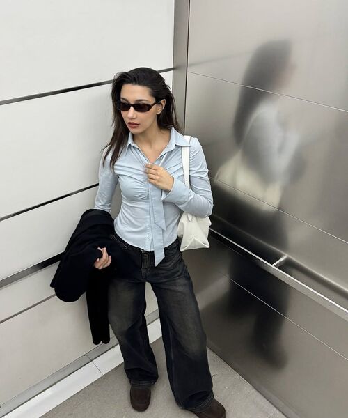 PAIN OR PLEASURE(ペインオアプレジャー)の「VIVIAN SCARF SHIRT blue(シャツ/ブラウス・レディース・その他・MEDIUM/SMALL)」の4枚目の写真