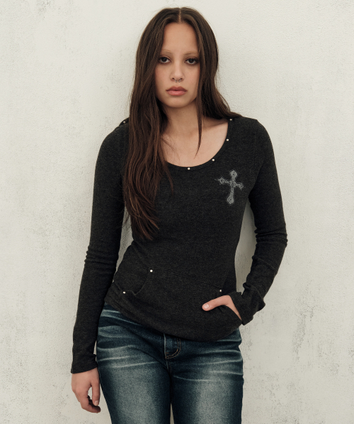 Midnight Move(ミッドナイトムーブ)の「sl cross hood (dark grey)(パーカー・レディース・その他・FREE)」の1枚目の写真